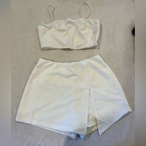 SHEIN BAE Solid Cropped Cami Top & Skort Set